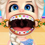 صورة Baby Elsa Wears A Brace