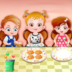 صورة Baby Hazel Dining Manners