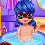 صورة Baby Ladybug Shower Fun
