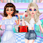 صورة Disney Princesses Shopping For Summer