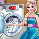 صورة Elsa Wash Clothes