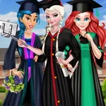 صورة Princess Graduation Selfie